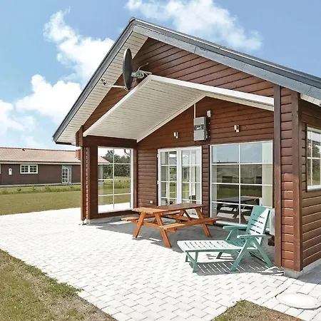 Ferienhaus Two-bedroom Holiday In